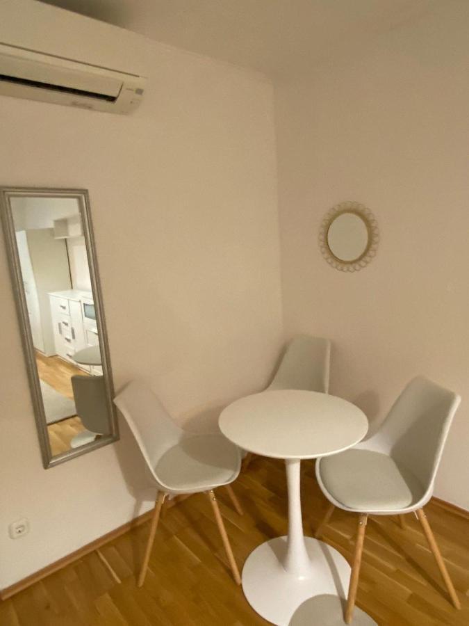 Semmel Apartment